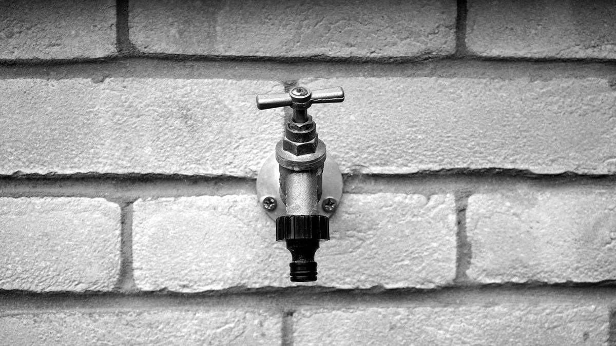 thames-water-implements-hosepipe-ban-across-regions