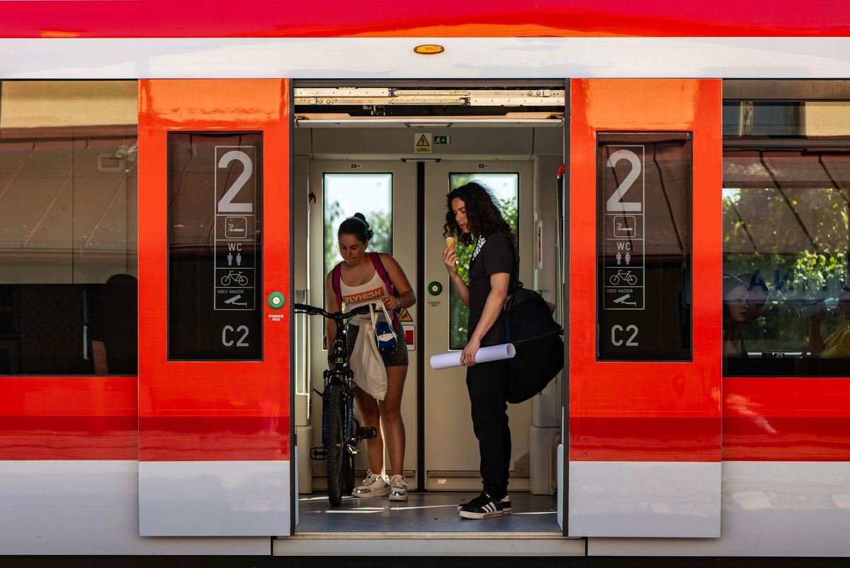 uk-heatwave-affects-rail-services