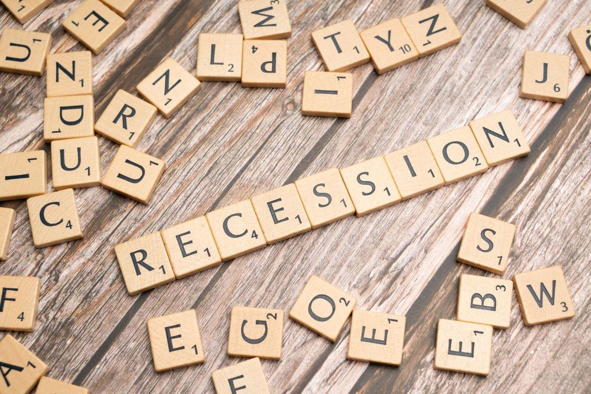 china-economic-growth-falls-sharply-misses-target