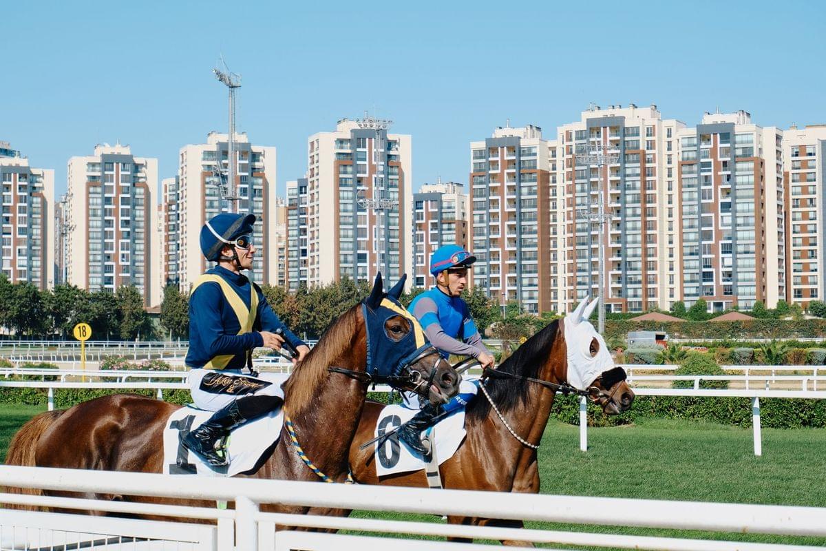 eastender-kaiya-fraser-glorious-goodwood